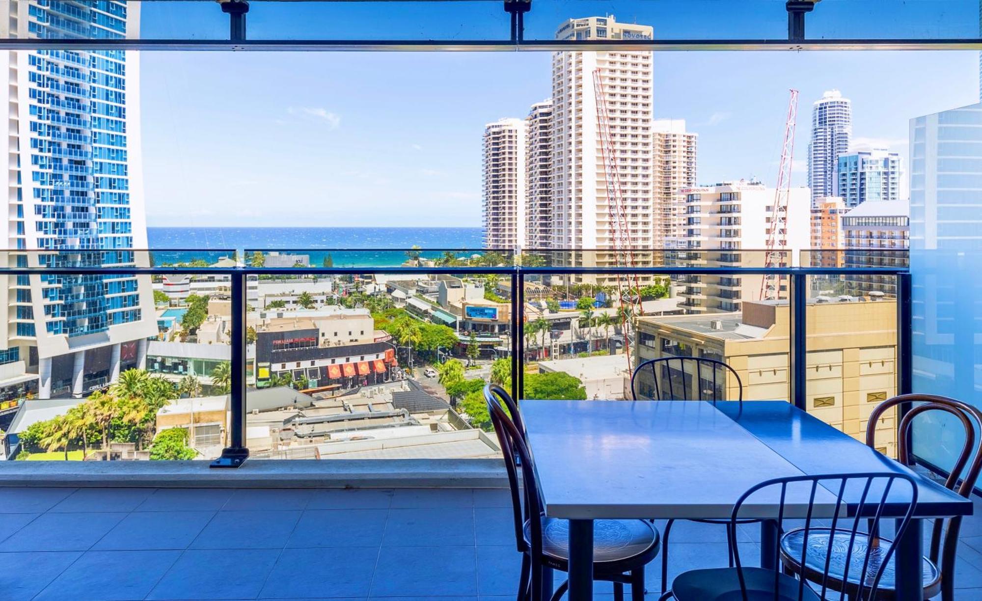 Circle On Cavill Surfers Paradise Apartments-Holiday Paradise Gold Coast Kamer foto